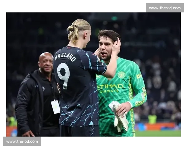 曼城 35 岁功勋迎离队倒计时：百场荣耀成留队枷锁