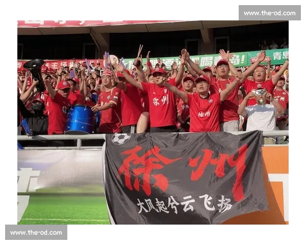 盐城主场 2-0 力克镇江！31833 名球迷见证苏超榜首之争