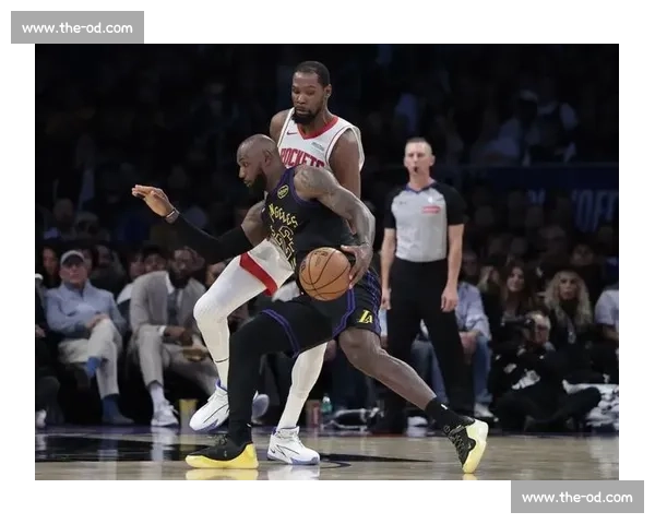 NBA季后赛争议判罚回顾：那些改变系列赛走向的瞬间_20260526125403